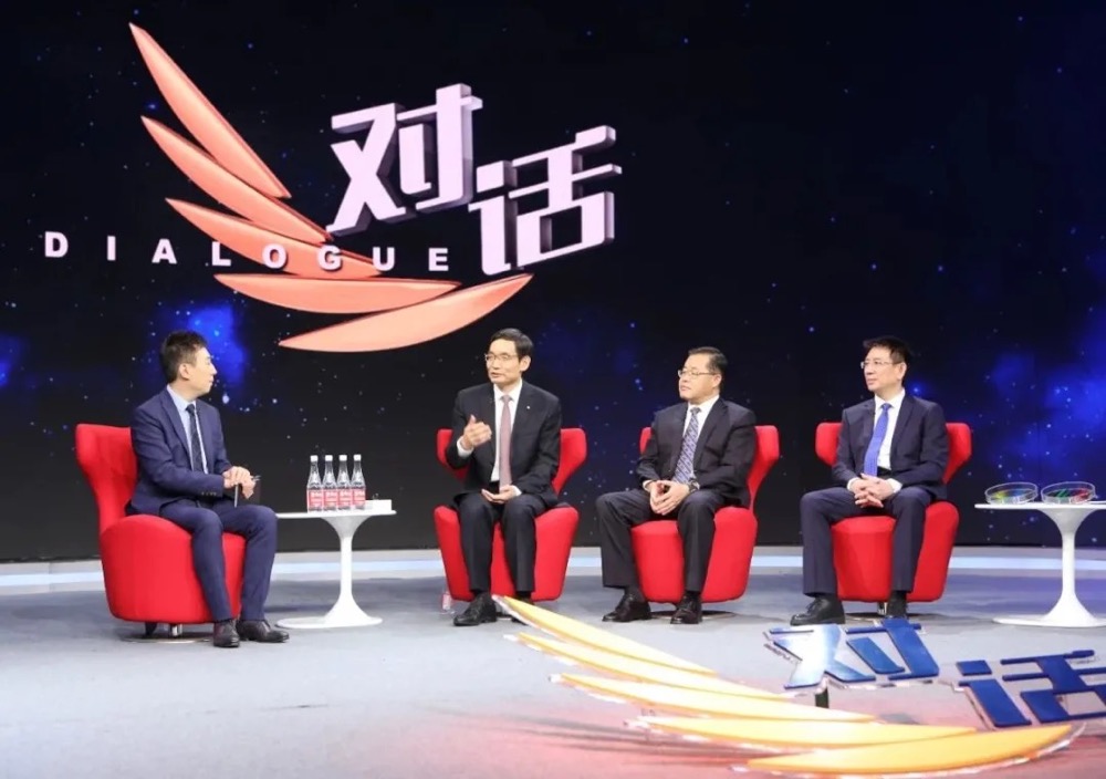 周育先受邀加入央视对话节目，，，，谈企业家精神，，，，讲DB电竞故事